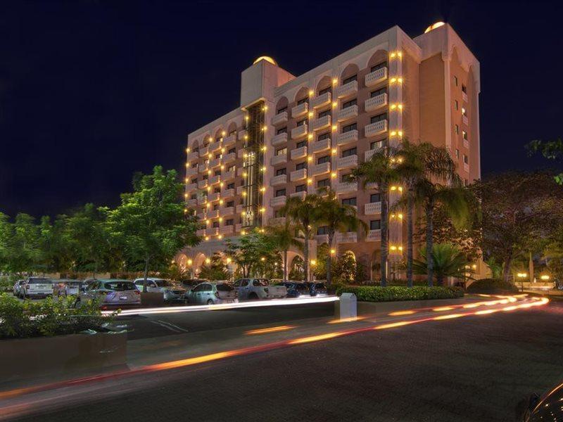 Hotel Lucerna Culiacan Bagian luar foto